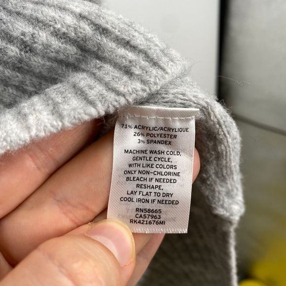 Susina Colorblock Turtleneck Sweater - Picture 5 of 8